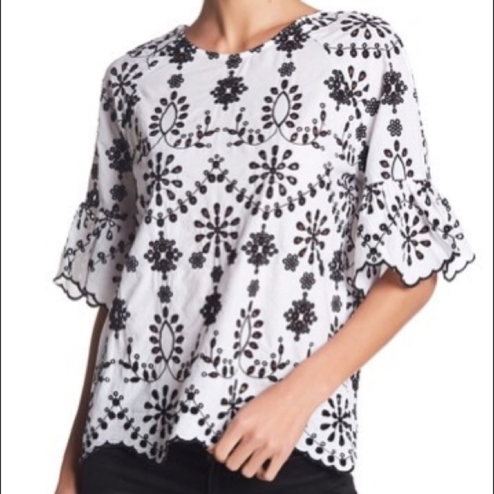 Eyelet top